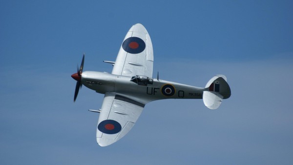 Spitfire LFIX MK356 самолет в небе картинки