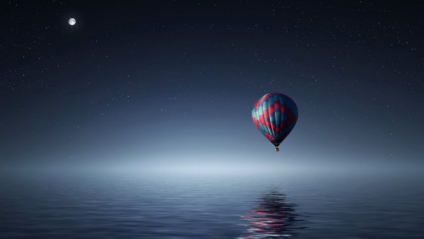 воздушный шар над морем заставки
