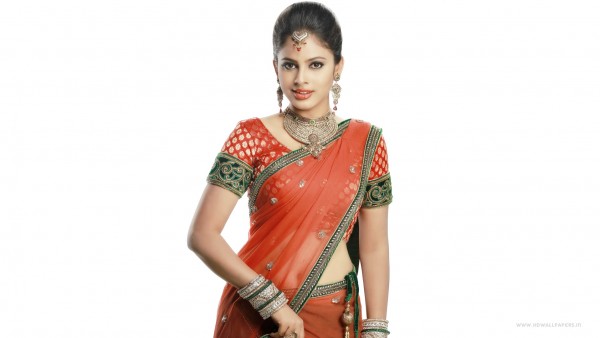 free wallpaper Saree Actress Nandita Swetha HD