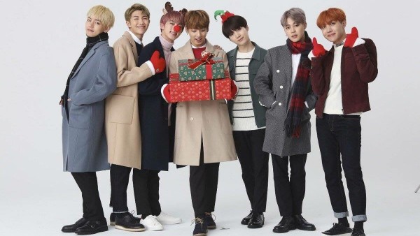 BTS южнокорейский бойбенд Merry Christmas обои 