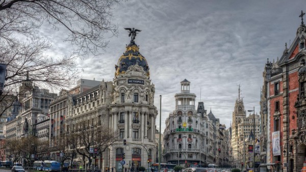 Обои главных улиц города Мадрида в Испании
