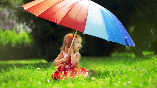 Скачать бесплатно картинки девочки с зонтиком