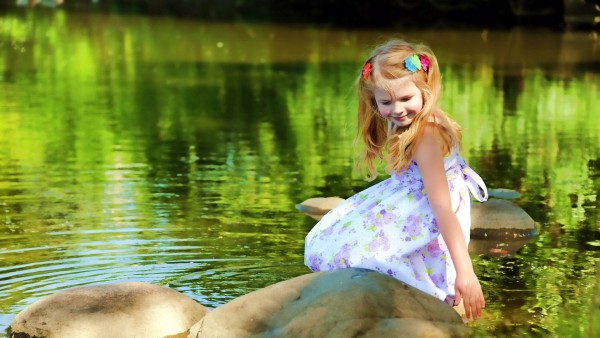 Малышка в платье,девочка, озеро, лето, настроение