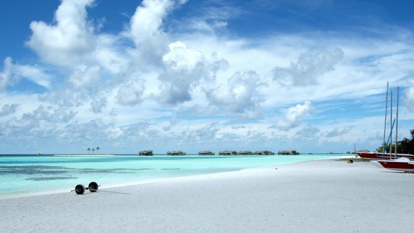Мальдивы море