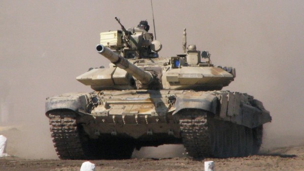 Мощное оружие танк Т-90