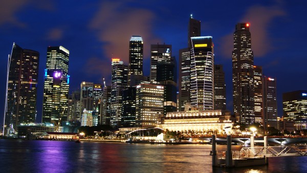 Ночной Сингапур обои широкоформатные на компьютор