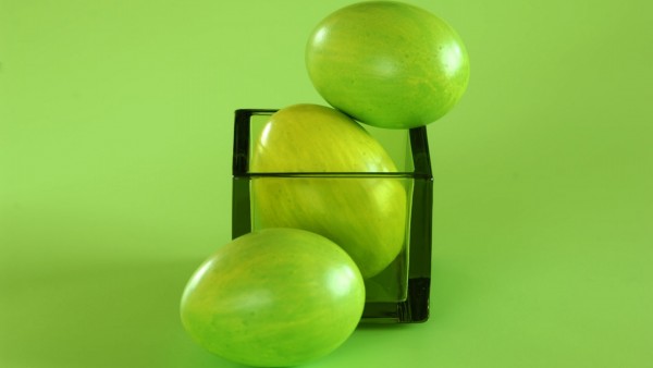 Зеленые пасхальные яйца картинки на рабочий стол