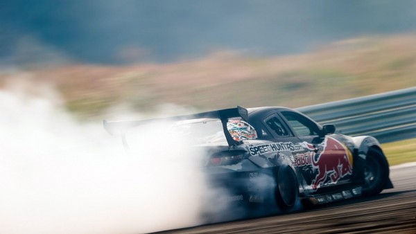 Mazda RX-8 Drift Smoke картинки для рабочего стола скачать