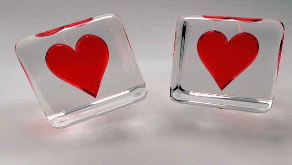 Сердца в стеклянных кубах