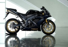 Yamaha мотоцикл картинки для рабочего стола скачать