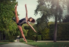 Samantha Ay, гимнастка, шпагат, па, прыжок, полёт, грация 