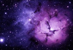 Фиолетовая туманность космос