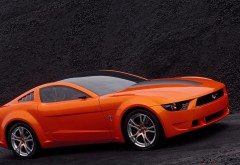 Оранжевый Форд Мустанг